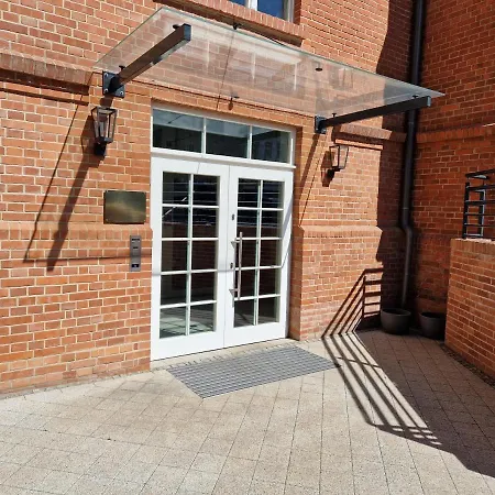 Live & Travel Apartments Waterlane Vintage-3