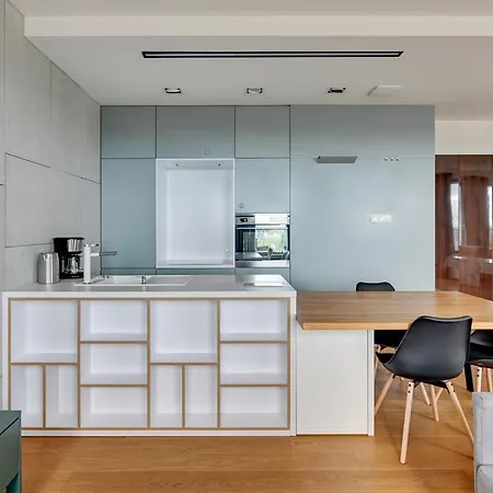 Blue Mandarin Riverside-3