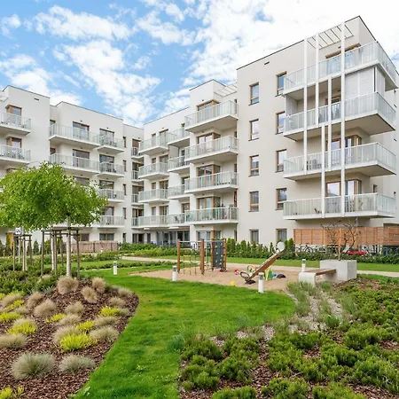 Mila Baltica Seaside, Sauna, Gym & Parking By Downtown Apartments-2