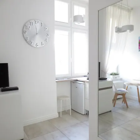 Lovely Apartment In The Heart Of The Old Town-3