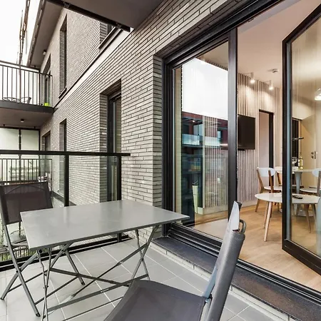 Uroczy Apartament w Centrum Starego Miasta-2