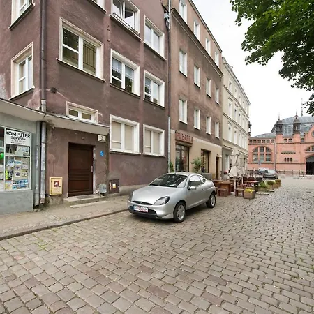 YOURAPART Straganiarska z parkingiem-2