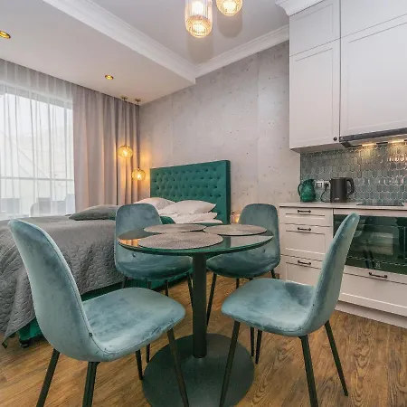 Flatbook - City Center Apartments Granaria With Parking-2