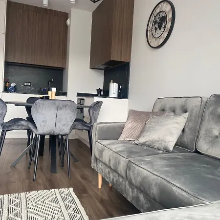 Garden Apartment In Scala-3