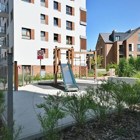 Beige 3City Apartment With Parking In Gdansk By Noclegi Renters-2