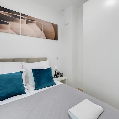 Apartments Porto Close To The Sea Parking-3
