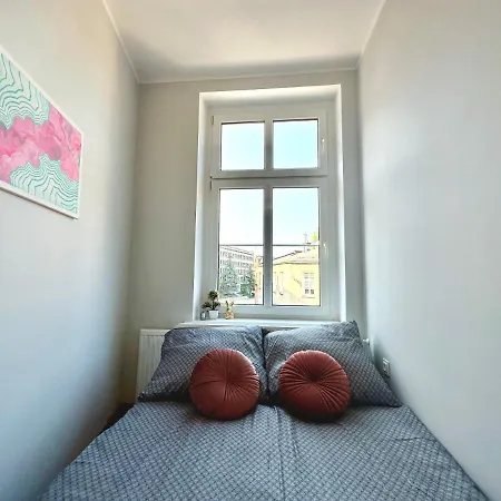 Mmrent Wave Room-2
