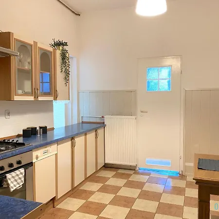 Square Room - 20 Minutes To Gdansk Old Town & Seaside-3