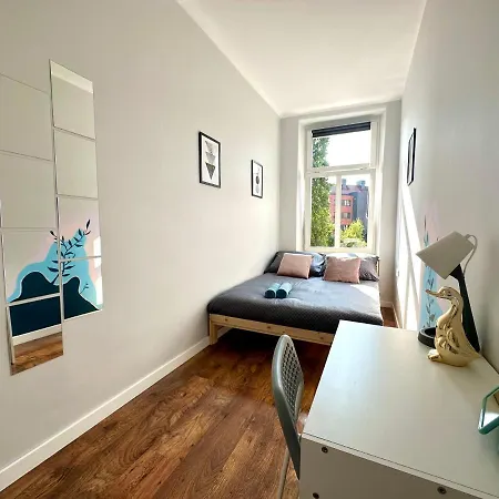 Mmrent Botanic Room-3