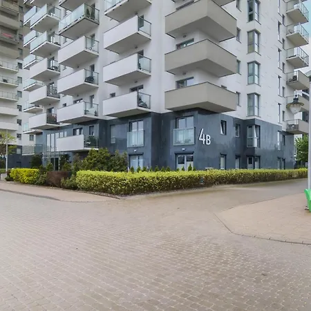 Spacious Apartment Aleja Rzeczypospolitej with Balcony by Noclegi Renters-2