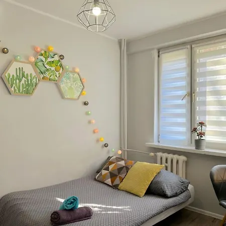 Cactus Room 10 Min To Old Town Gdansk,Pkp & Shopping Mall-3
