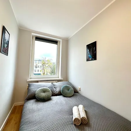 Mmrent Waterfall Room-3