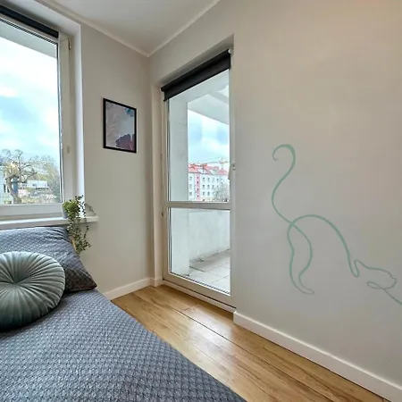 Mmrent Pussycat Room-3