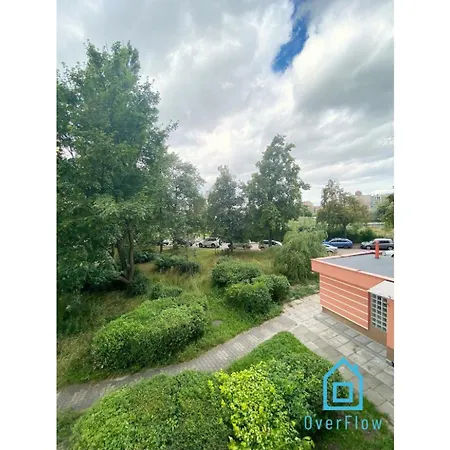 Spacious Room - Peaceful Retreat, 2 Minutes To Gdansk Old Town-3