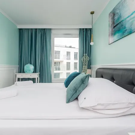 Golden Azzure By Grand Apartments-2