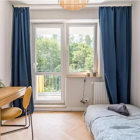 Hip Room - Cozy And Peaceful Place, 12 Minutes From Gdansk Old Town & Seaside-2
