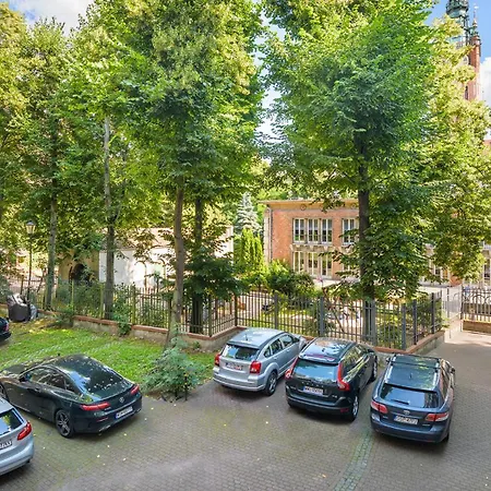 Oldtown City Center Apartment-2