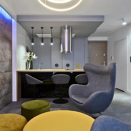 Elite Apartments Waterlane Free Swimming Pool Access-3