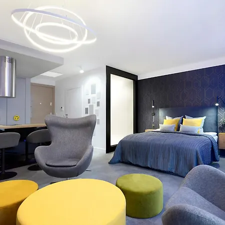 Elite Apartments Waterlane Free Swimming Pool Access-2