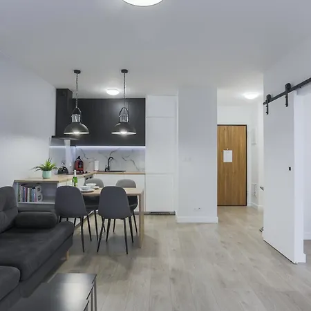 Apartament Gdansk Blisko Starego Miasta Z Widokiem Na Marine-2