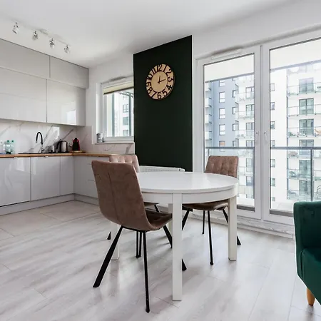 Przymorze Modern Apartment by BookingHost-2