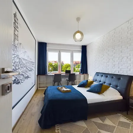 Beautiful Apartment For 6 People Located 550 M From The Beach By Noclegi Renters-3