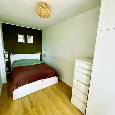 Piastowska 100 Apartment przy plaży-3