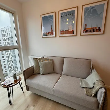 Amber Apartment On 14 Floor-3