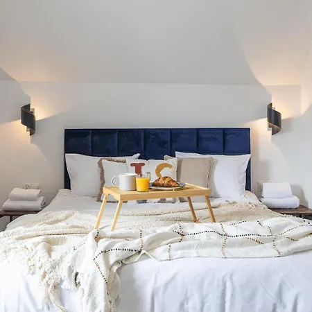 Glow Apartments - The Old Town Nook Gdansk-3