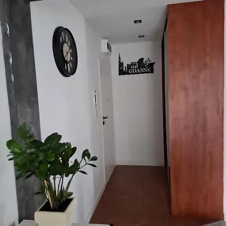 Przytulny 2-Pokojowy Apartament Na Wakacje W Gdansku-3