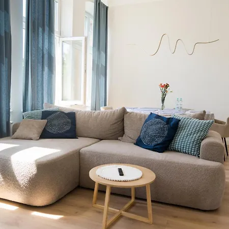 Sea-Park Family Apartment-3