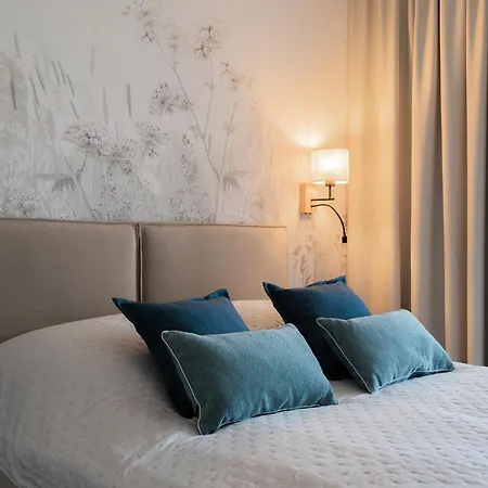 Sienna Grobla Old Town Apartment-3