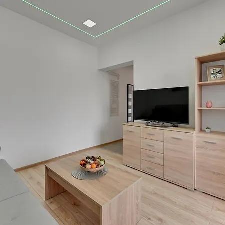 Old Town Korzenna By Downtown Apartments-2