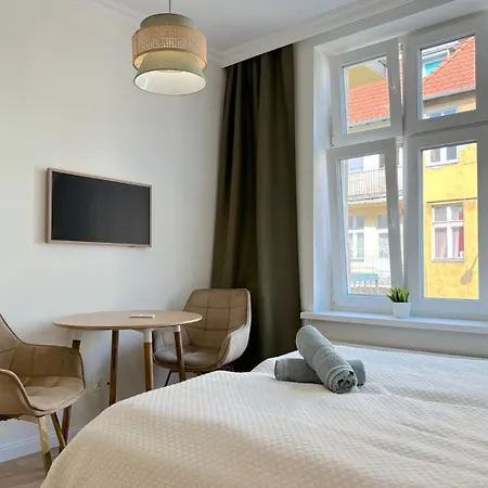Seredino Green Apartment- Modern Comfort In A Quiet Location, 5 Minutes To Gdansk Old Town & Seaside-2