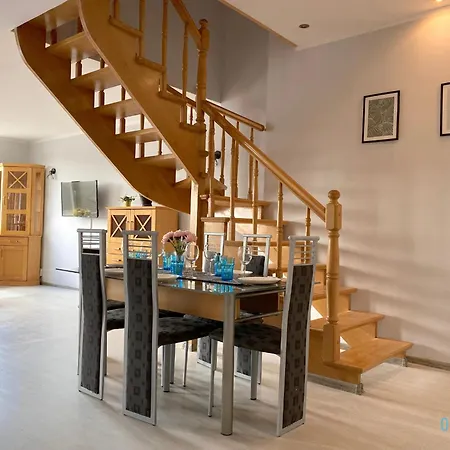 Umbrella Room - 10 Min To Old Town Gdansk,Pkp & Shopping Mall-2