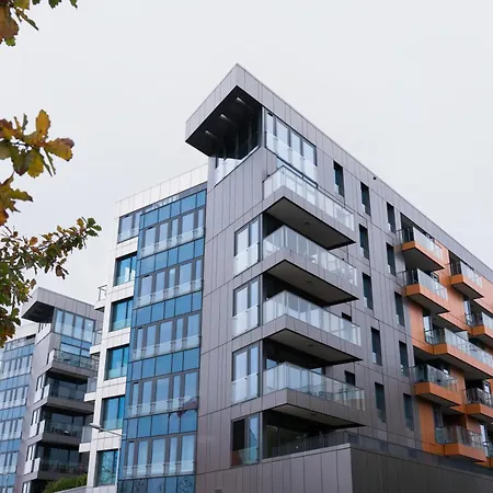 Penthouse Brabank Japandi Luxury Sauna, Fitness & Parking By Grandview-3