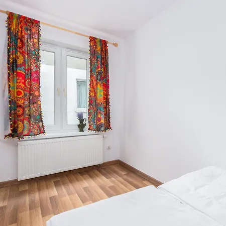 Oliwa Bohemian Apartment by BookingHost-2