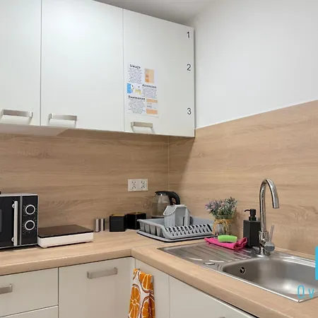 Coral Room - 1 Km To Baltic Sea & 15 Minutes To Gdansk Old Town-2