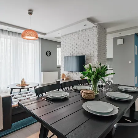 Apartment Aurora Old Town & Free Parking-3