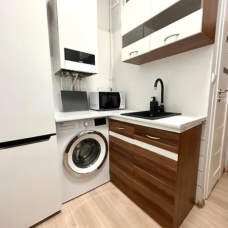 Mmrent Spring Room-3