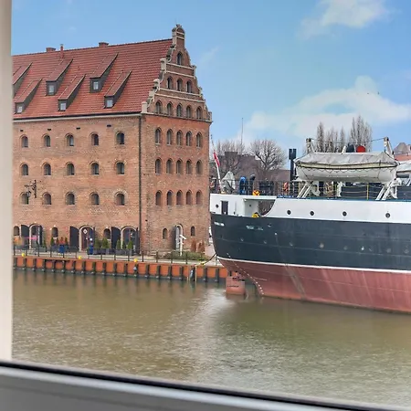 Motława Bulvar Residence z widokiem na rzekę Motława by Downtown Apartments-3