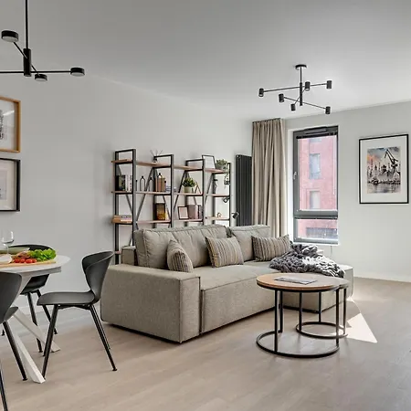 Scala Suites With Parking By Lion Apartments-2