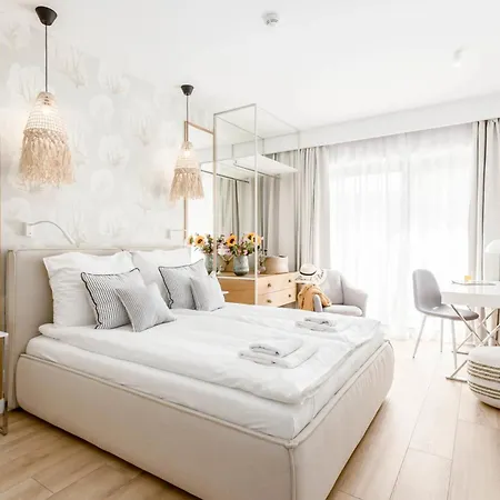 Apartamenty Chmielna 10 - Kompleks Deo - Old Town By Rent Like Home-3