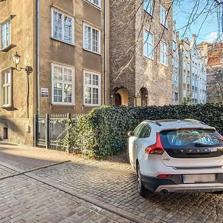 Jasny Apartament z Parkingiem Główne Miasto w Gdańsku by Noclegi Renters-3