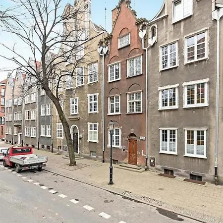 Urban Nest Group - Świętojańska 35-2