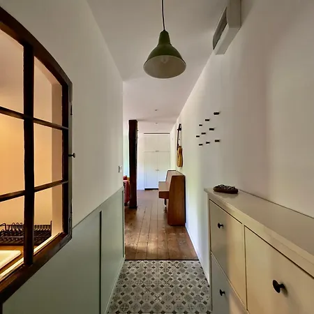 Retro Cozy Apartment 10 Minutes To Beach And 15 Minutes To Old City-3