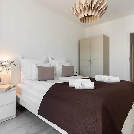 Flatbook - City Center Spa Apartments A,B,C-2