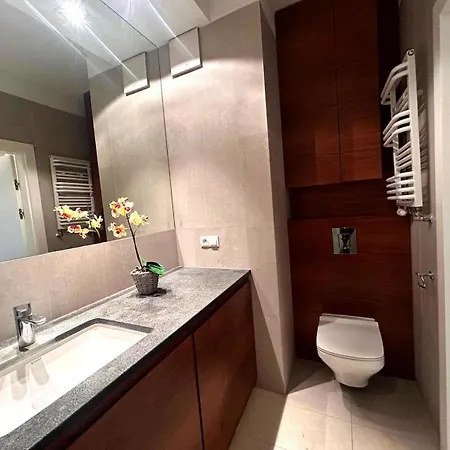 Apartament Garnizon Suite De Lux-2
