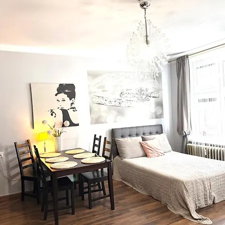 Apartament Kameralny Przy Ulicy Dlugiej-3