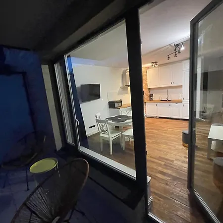 Comfort Oak Apartment-2
